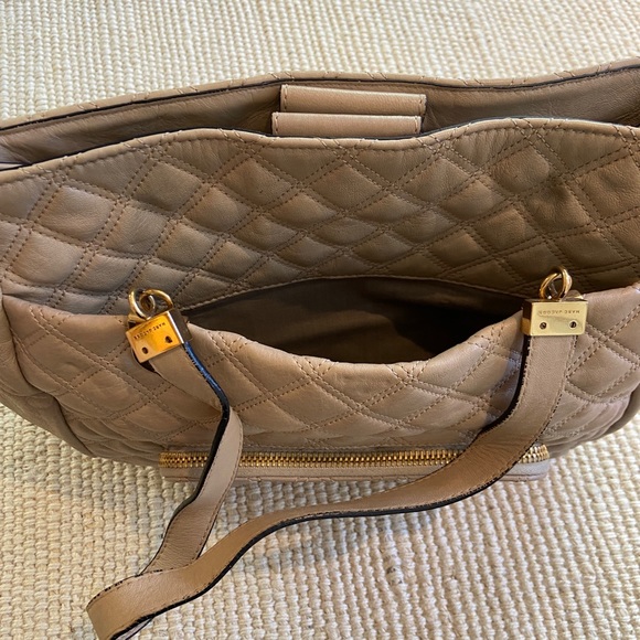 MARC JACOBS Quilted Italian Leather Tote - Picture 6 of 16